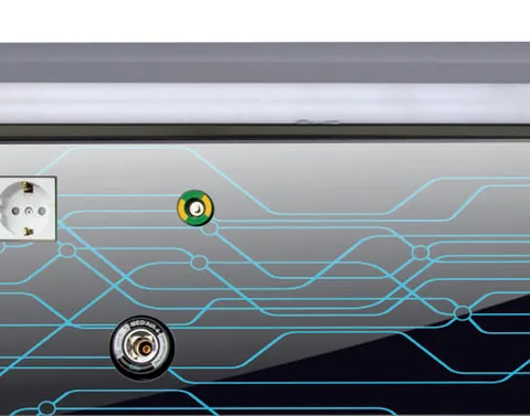 Vexillum intensive care unit panel with grounding point and medical air outlet